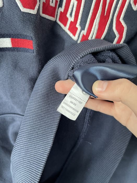 Худі Tommy Jeans Big Logo / Темно-синє худі Томмі Хілфігер