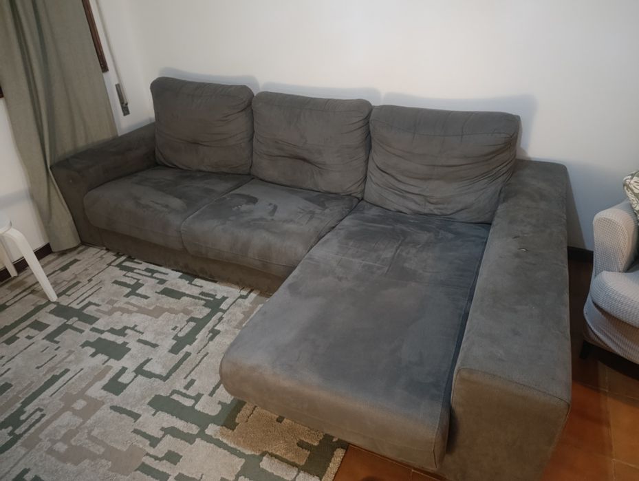 Sofá 3 lugares cinzento