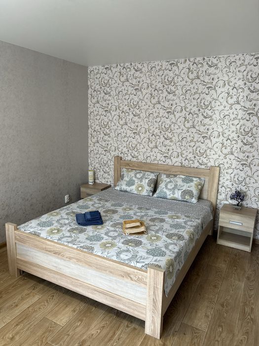 1 кімнатна квартира подобово, погодинно в ЦЕНТРІ. Можливо  на місяць!