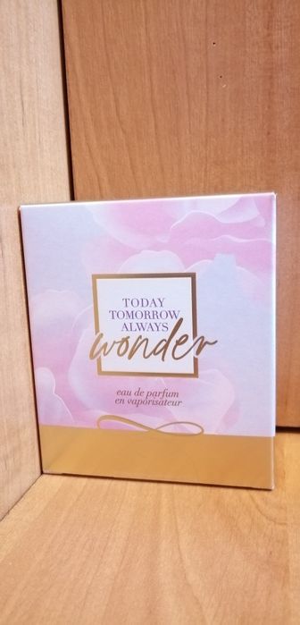Woda perfumowana TTA Wonder Avon 50 ml
