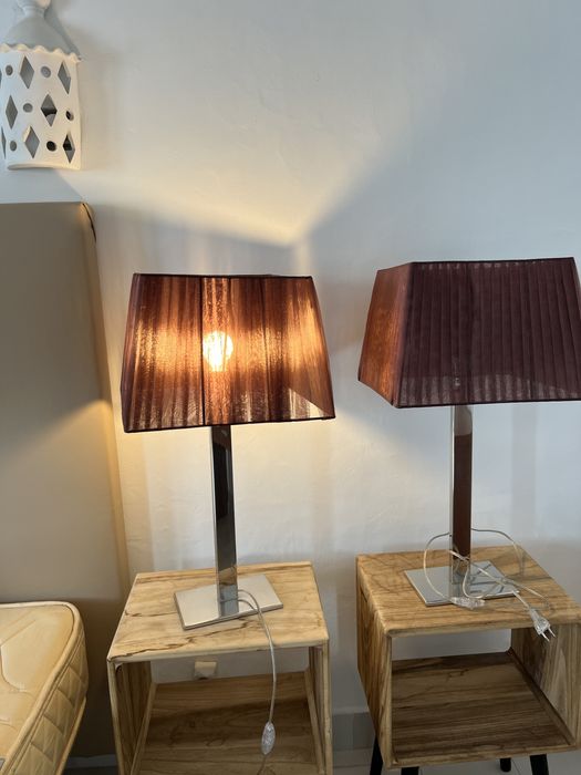 2 candeeiros Gato Preto