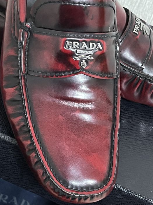 Мокасины Prada.