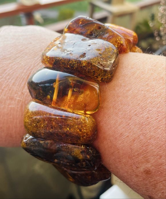 Nowa bransoleta z bałtyckich bursztynów
