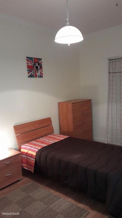 Apartamento com 2 quartos - localizado em Amadora Lisbon