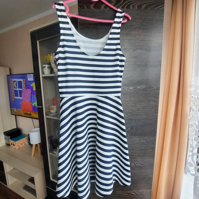 Sukienka w paski