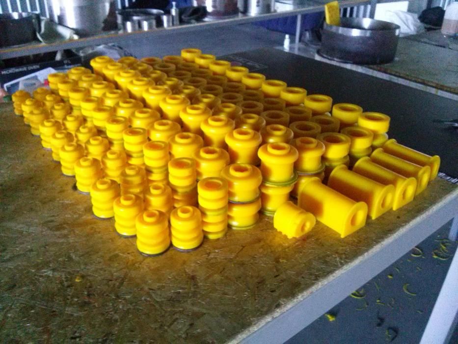 Подушки кузова (рами) Тойота (Toyota PRADO 120 и FJ Cruiser)