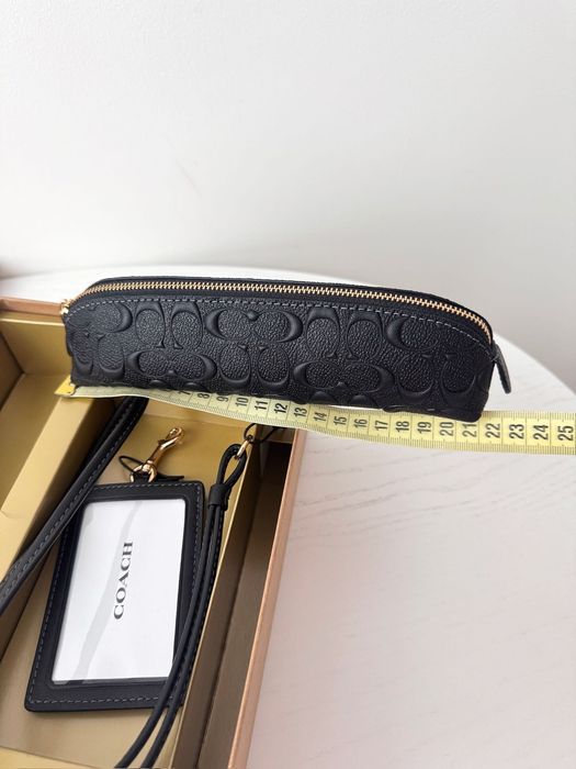 COACH Lanyard & Pencil Case Set Подарунковий набір пенал бейдж