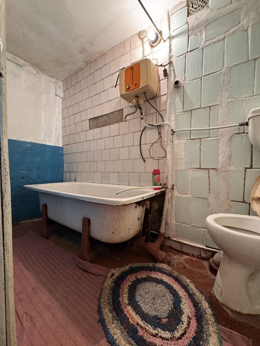 Продаж півбудинку з окремим  подвір'ям . м. Кропивницький  Лелеківка