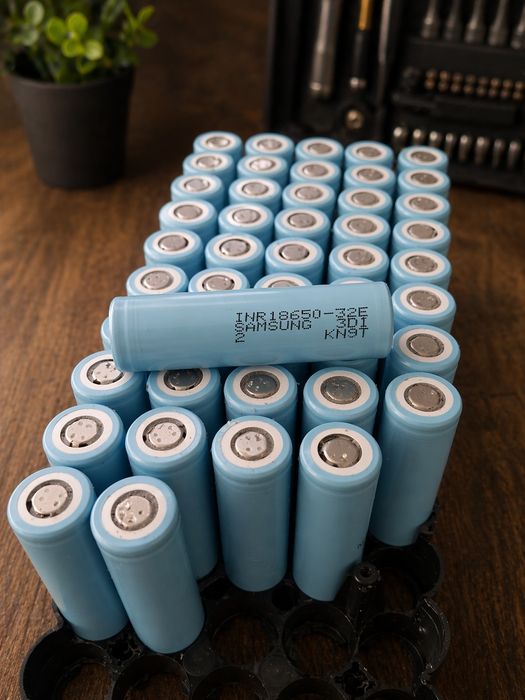 Samsung 32E  Акумулятори INR 18650