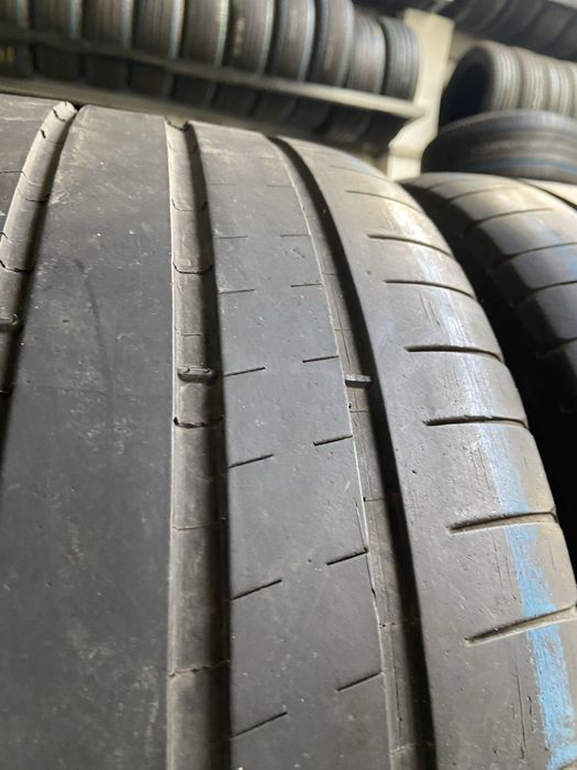 Pneus 265 / 35 19 Michelin