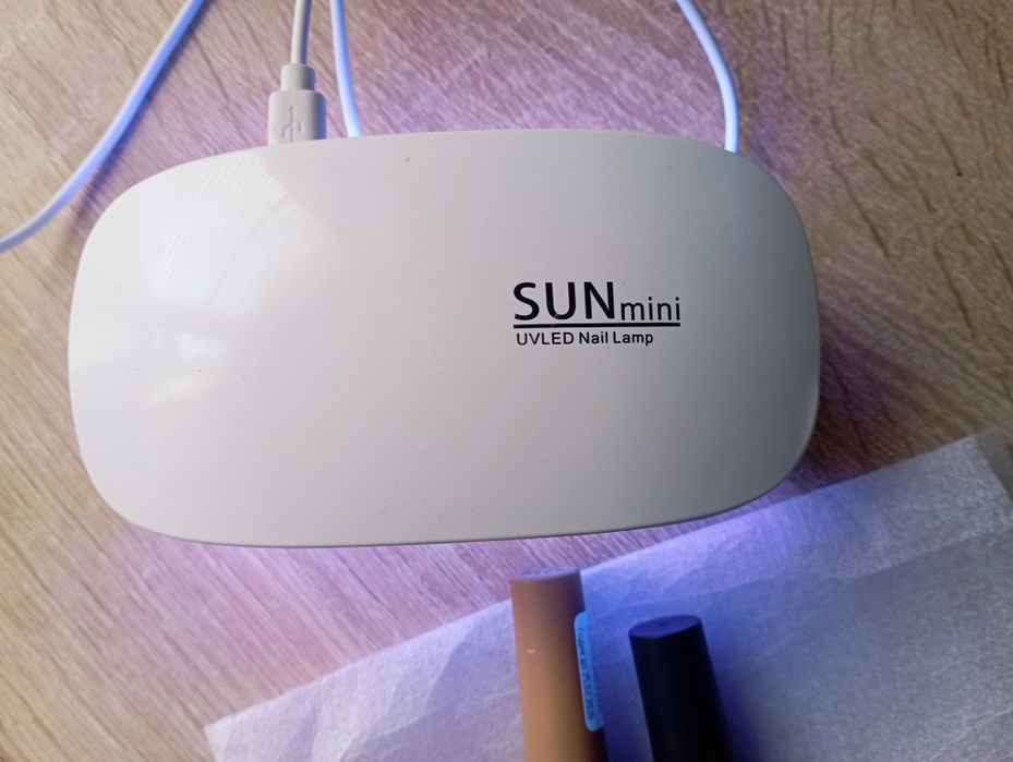 Лампа для маникюра, камуфляжная база и топ