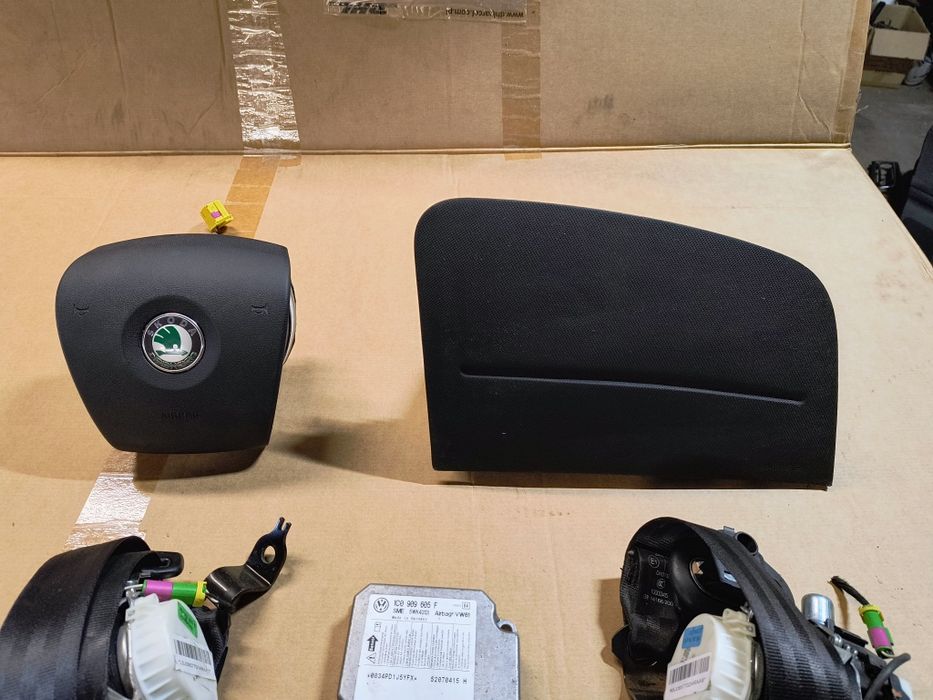 Skoda Fabia II 07-10 - Komplet poduszek Airbag Kierowcy Pasażera Pasy