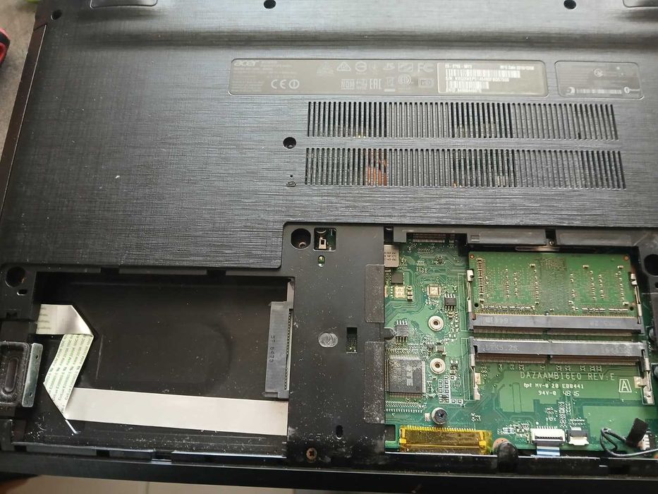 Laptop Acer Aspire e5-575