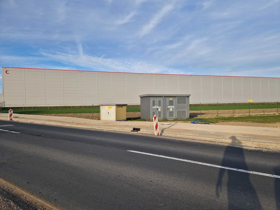 Sprzedam Gunt Pod Market Hale Produkcje Plewiska - Widok 2