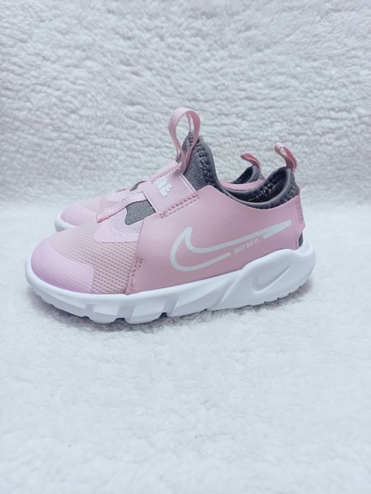 Оригінал Nike, 26 розмір, устілка 16.5 см, кросівки для дівчинки