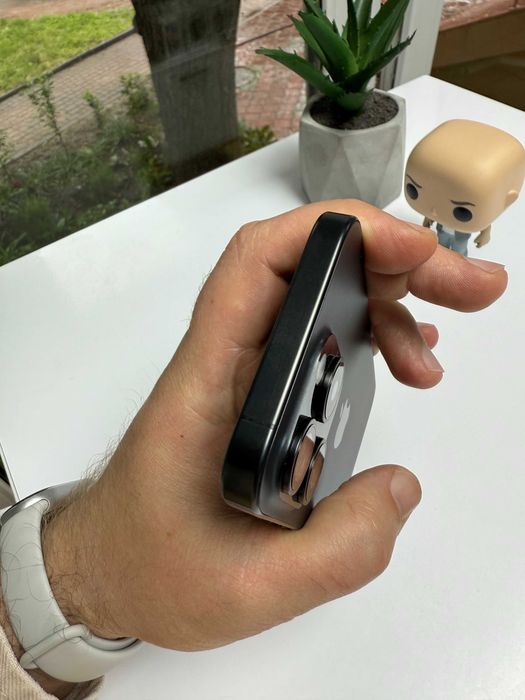 iPhone 15 Pro 256GB - 86% акб