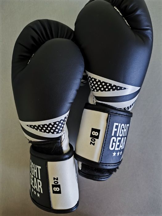 Продам рукавиці боксерські