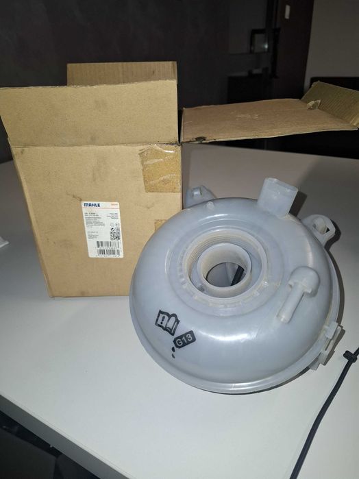 Zbiornik płynu chłodzącego CRT 21 000S MAHLE