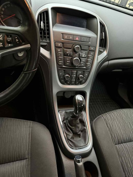 Opel Astra J Facelift