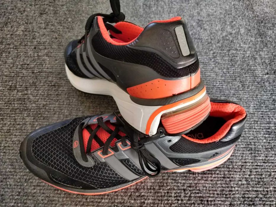 Adidas SUPERNOVA GLIDE 5 M - buty do biegania 44,5