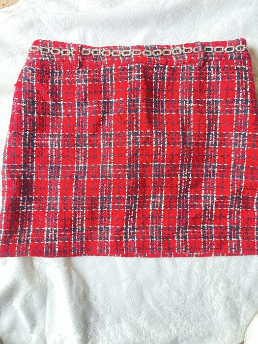 Mini saia mango vermelha