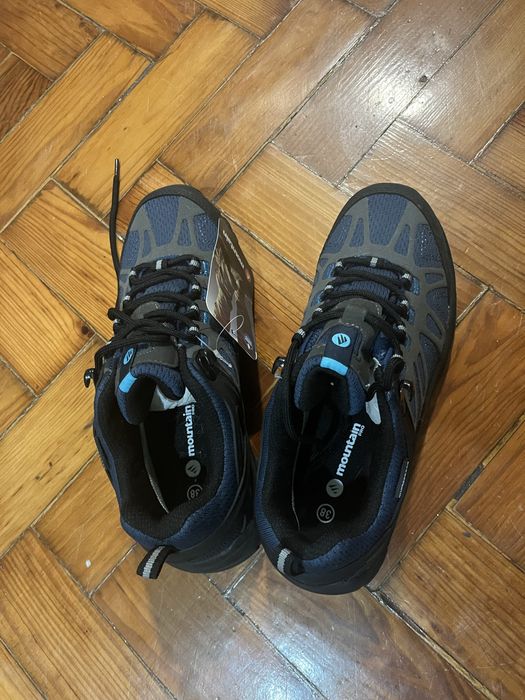 Tenis de montanha novos