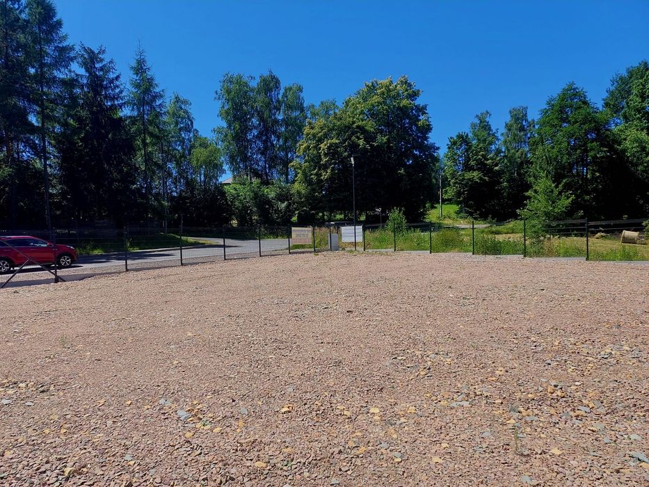 Wynajme utwardzony plac