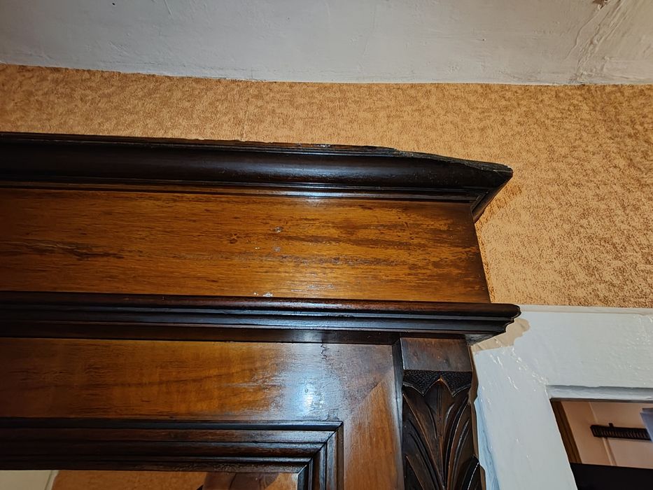 Tremo, Lustro kryształowe z konsolą, antyk