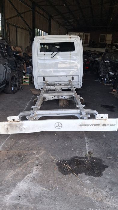 Mercedes Sprinter 907 Sciana Plecy Dach Kabina