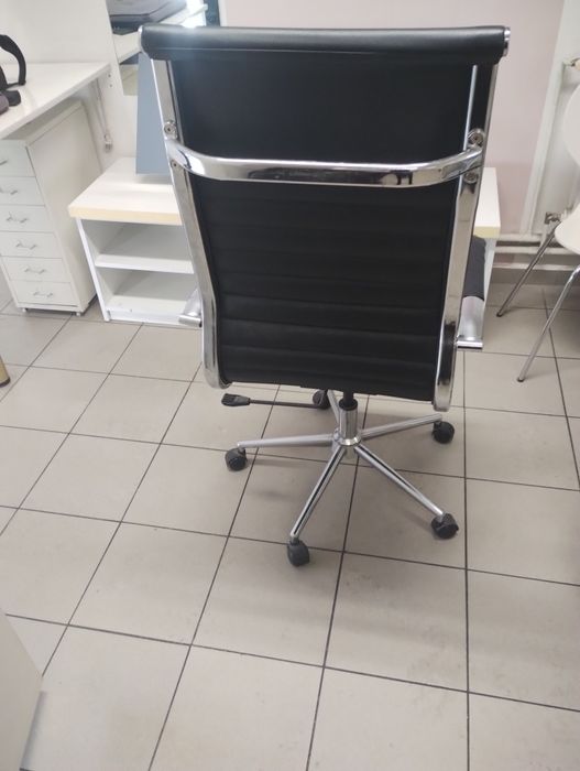 Fotel biurowy  stan bardzo dobry