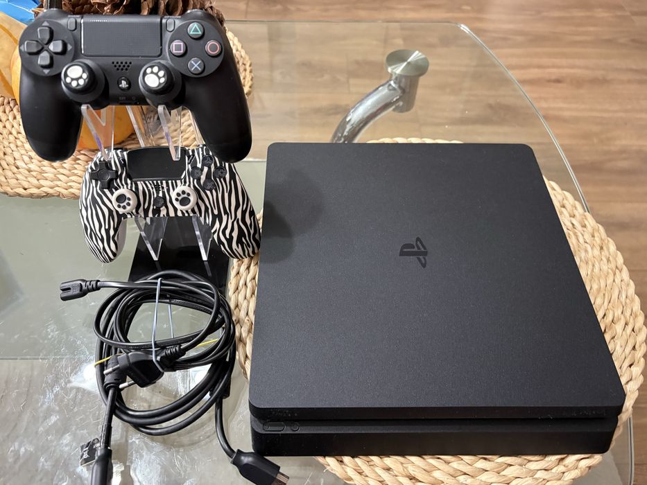 Ps4 slim 500gb cuh- 2216a