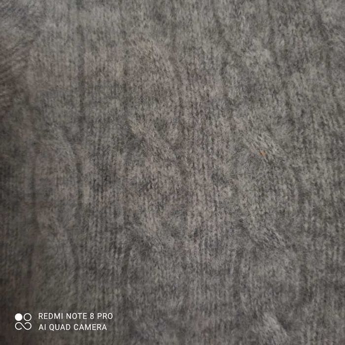 Sweter kaszmirowy wzór warkocz szary serek S 36