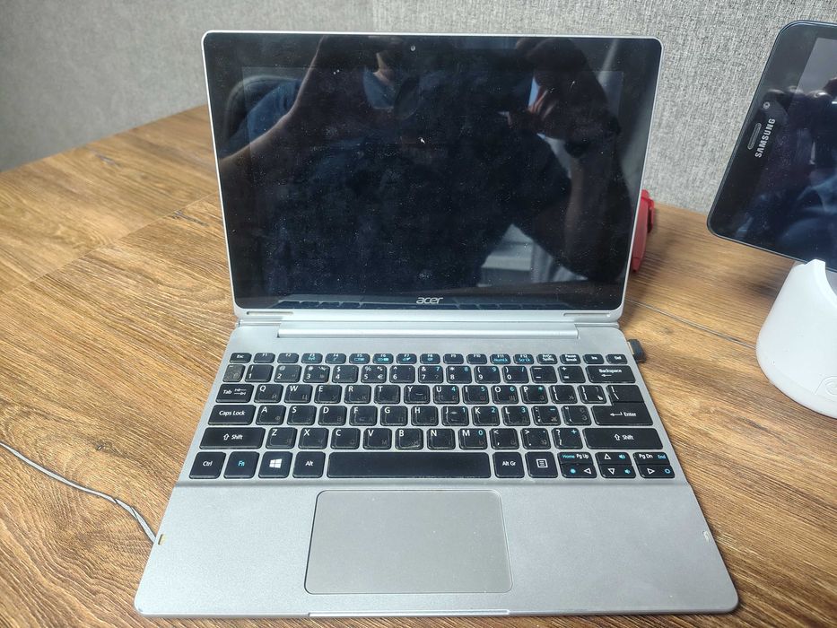 Продам планшет трансформер Acer Aspire Switch 10