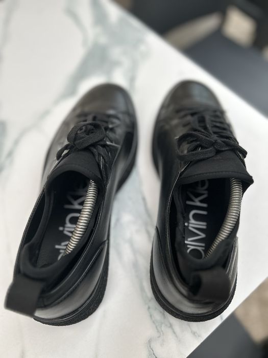 Sapatilhas Calvin Klein como novas