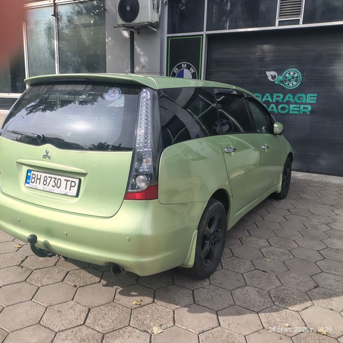 Mitsubishi grandis