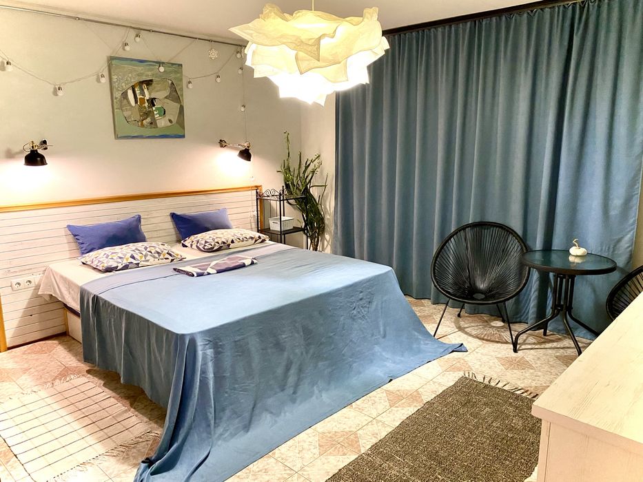 НОВА простора квартира подобово, Центр