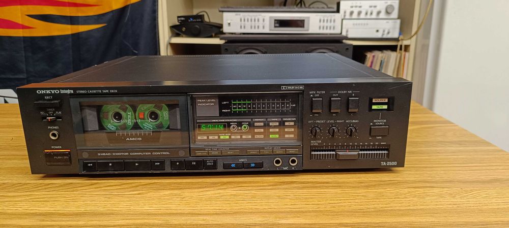 Кассетна дека Onkyo Integra TA-2500 (відео роботи ! ) 3-Нeаd !!