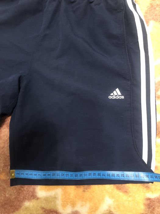 Шорти Adidas ClimaLite. Розмір М.