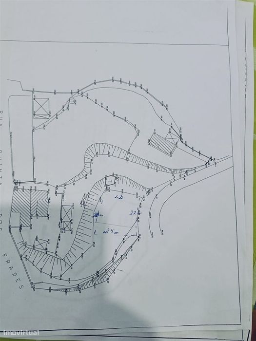 Terreno em Oliveira do Douro, para Construção de uma Moradia Isolada,