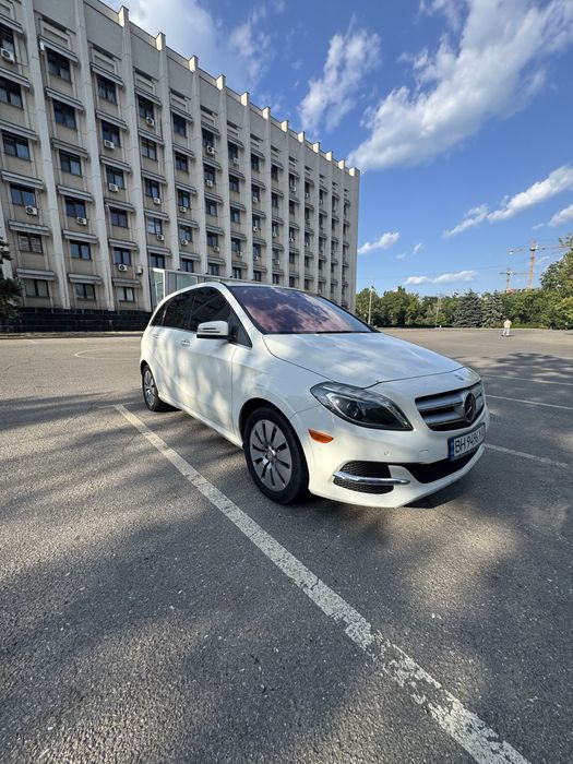 Продам Mercedes-Benz B- Class 2016