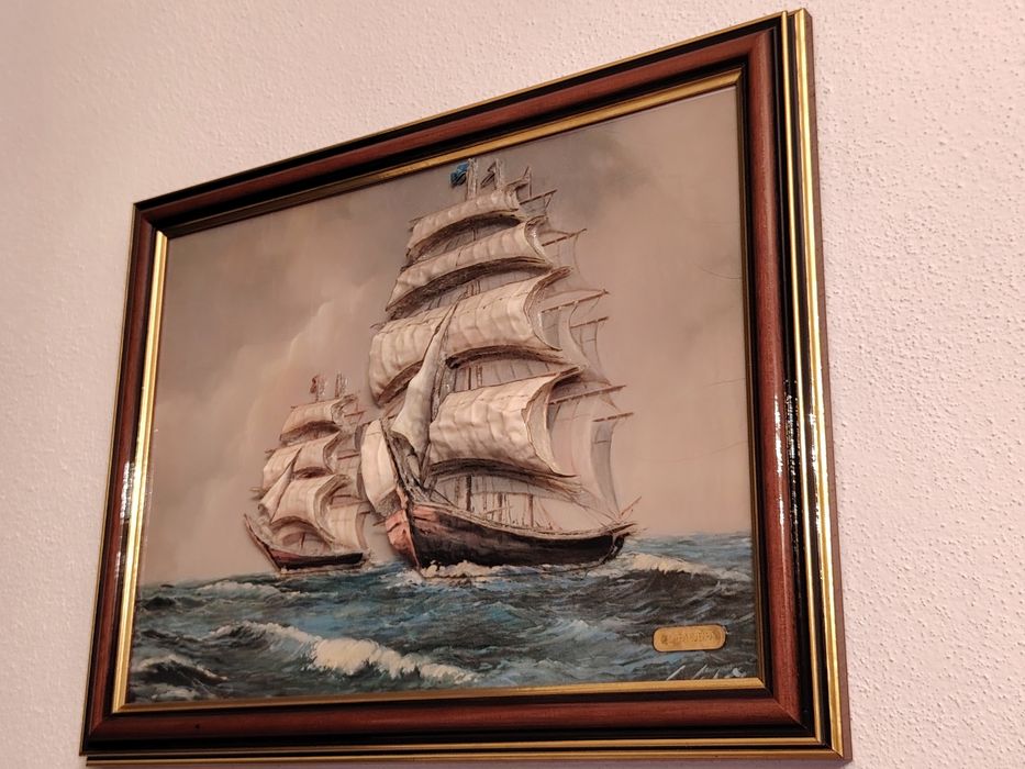 Quadro em Relevo de um Barco Modelo Caravela