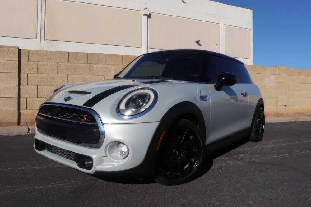 MINI Hardtop 2 Door Cooper S      2016