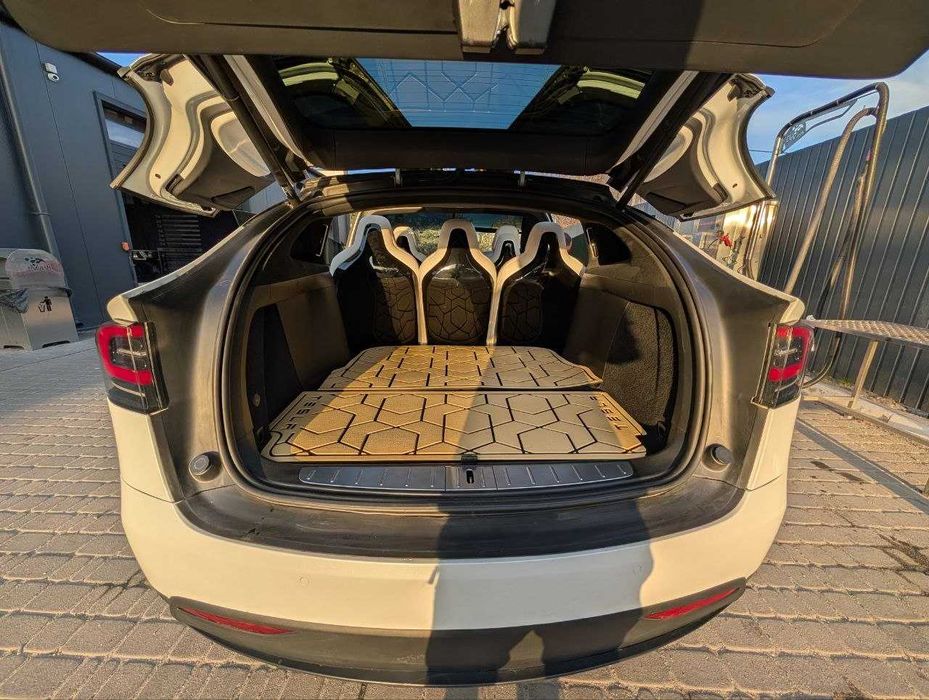 Продам власну Tesla model X 2017 року