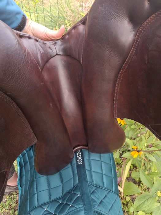 Siodło skokowe PARIANI 17" M