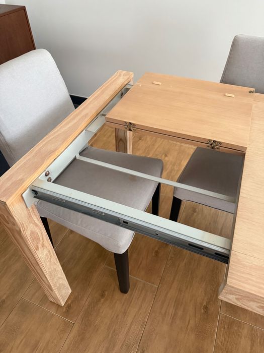 MESA DE JANTAR em Madeira Maciça Extensível 6/8 pessoas Banak Importa - Praticamente Nova