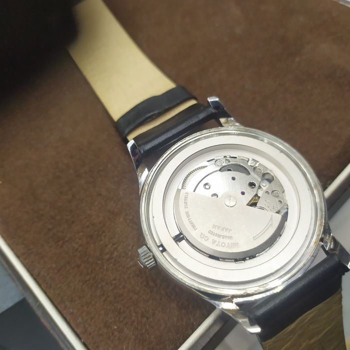 Zegarek Jacques lemans Swiss automat 
Stan jak na zdjęciach