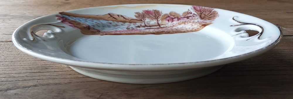 Antigo prato de torradas em porcelana Vista Alegre 1881 a 1921