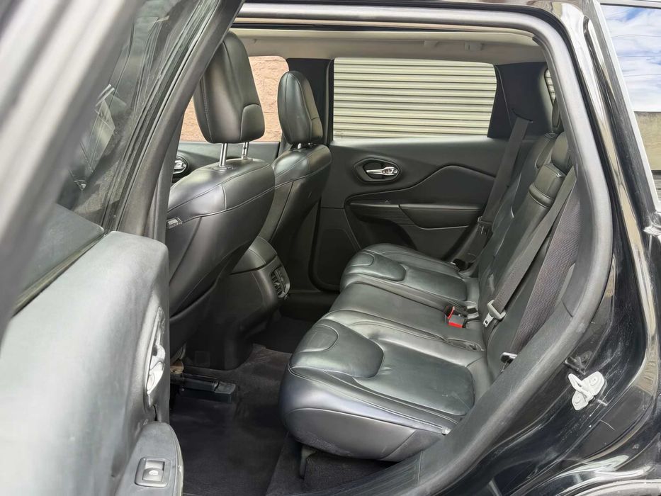 Jeep Cherokee Limited      2017