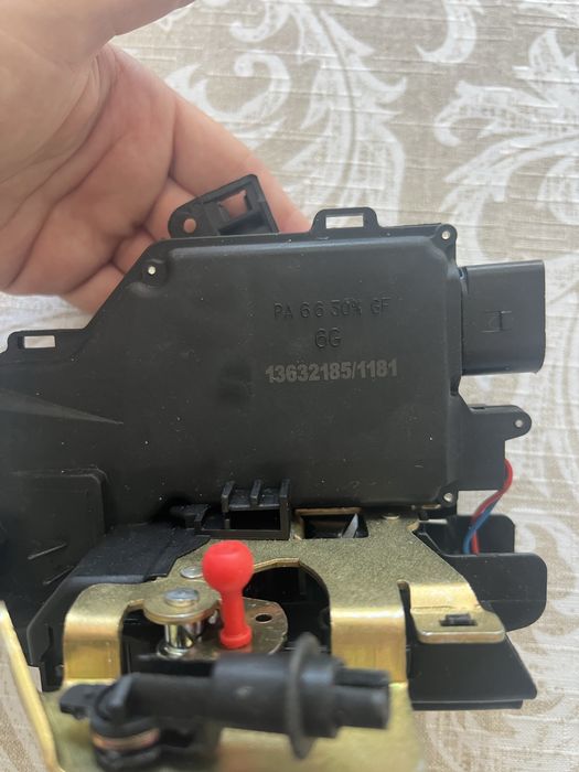 Fechadura Porta Frente Direita Audi A3 / A4 -