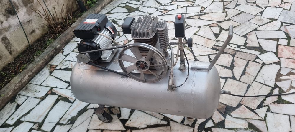 Compressores monofásicos de 150L com motores novos de 3cv